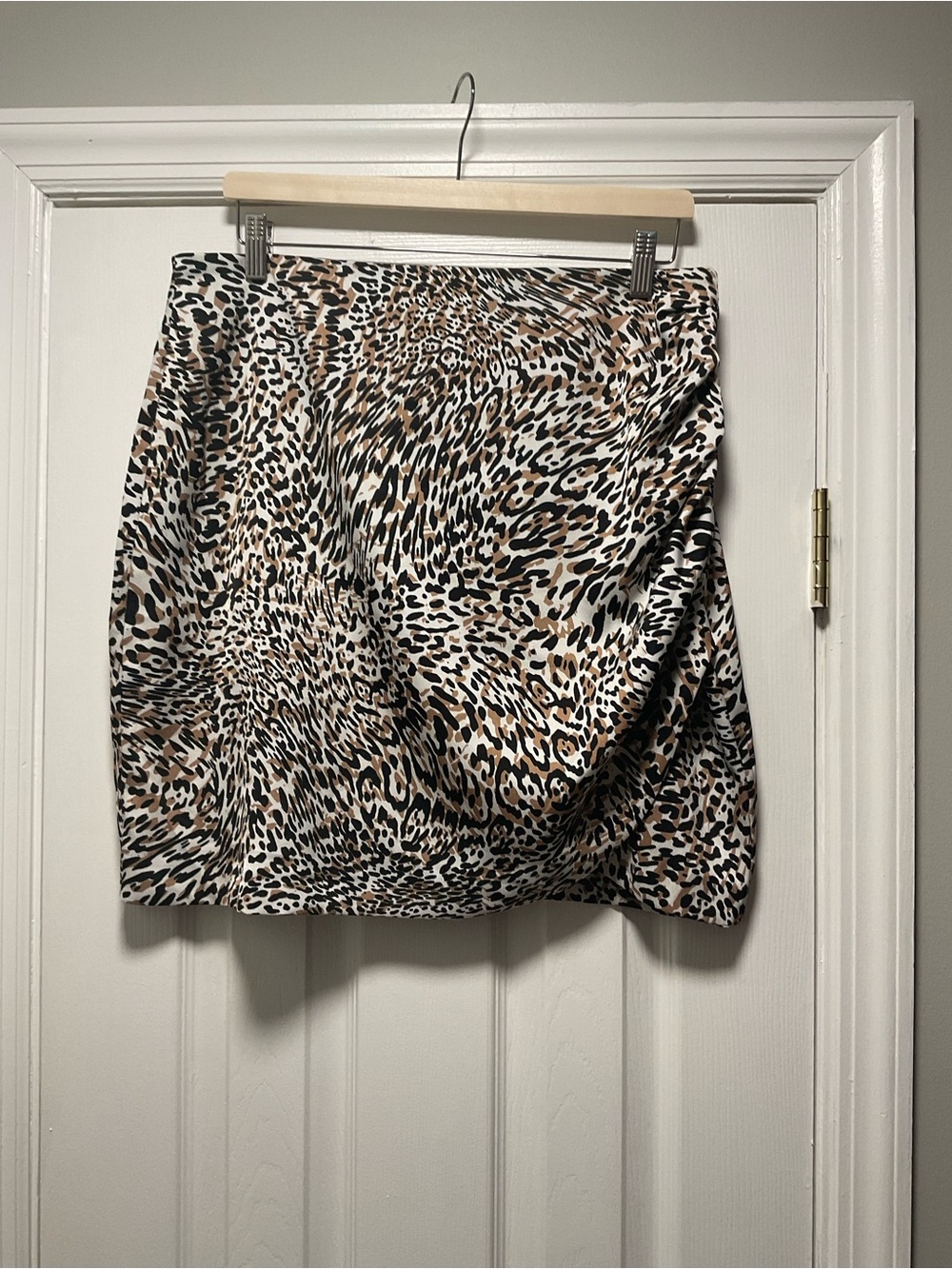 Express Leopard Print Mini Skirt in White, Tan, and Black - Size L
